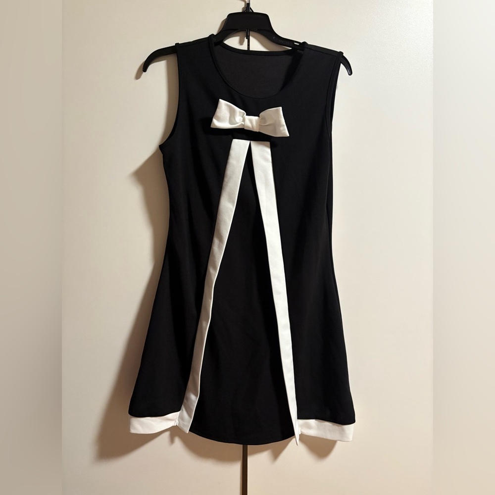 SHEIN Elegant Black and White Bow Accent Dress